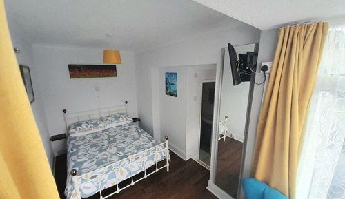 Classic Double Room, Ensuite