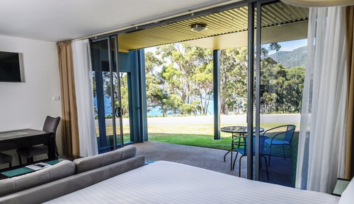 Studio King Apartment with Ocean View