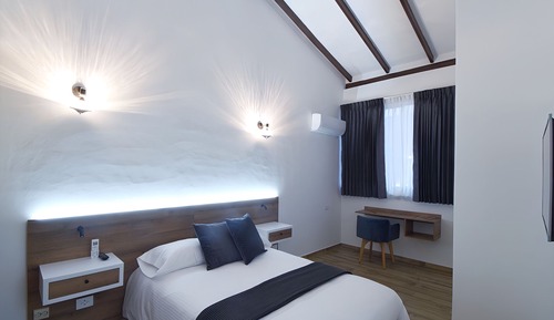 Superior Double Room, Private Bathroom