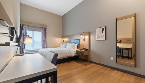 Studio, 1 King Bed