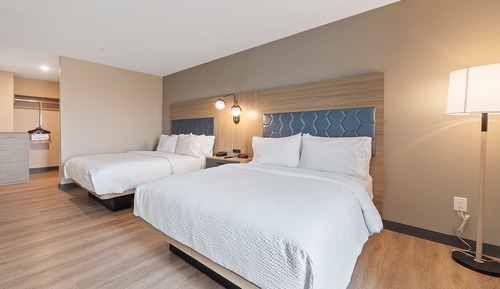Studio, 1 King Bed, Accessible Bathtub (Communications Accessible)