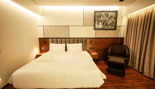 Deluxe Double Room, Non Smoking, Private Bathroom