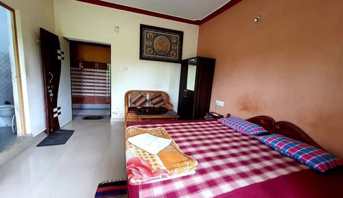 Family Room, City View