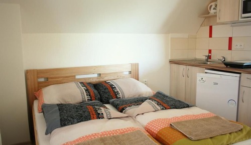 Apartment, 1 Bedroom, Kitchenette, Garden View