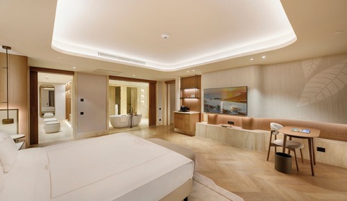 Panoramic Suite
