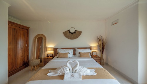 Villa, 1 King Bed, Private Pool, Garden View