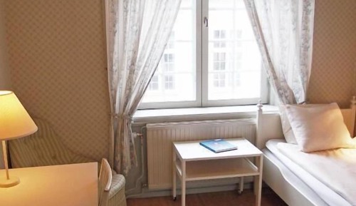 Basic Twin Room