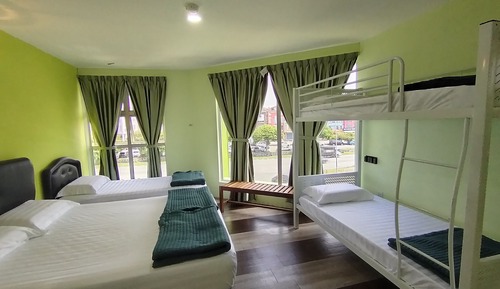 Family Bunk Suite - With Window