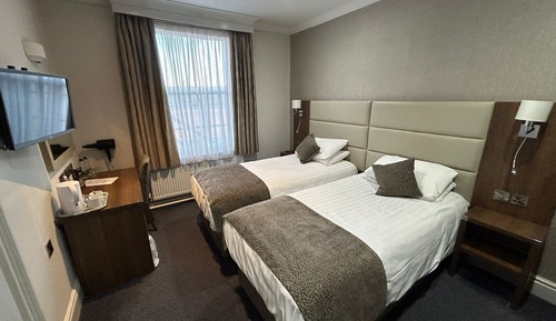 Twin Room, Ensuite