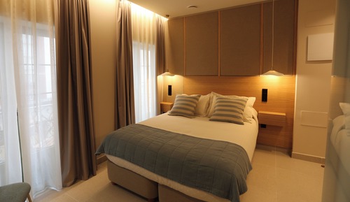 Superior Double Room, City View