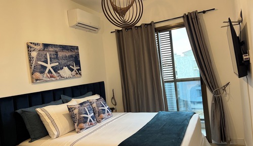 Comfort Apartment, City View