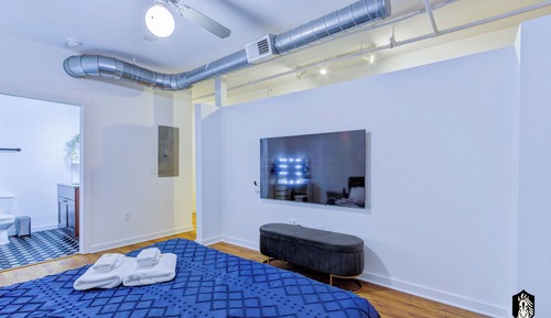 Signature Loft, 1 Bedroom, Non Smoking, City View, 208