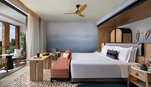 Luxury Suite, 1 King Bed, Balcony, Sea View