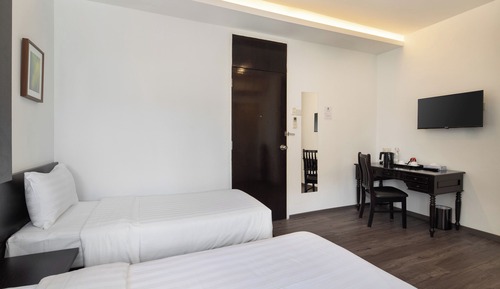 Standard Twin Room, City View
