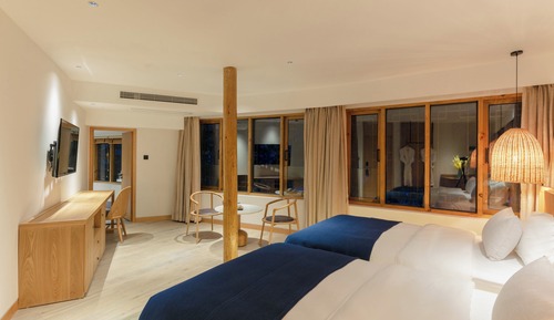 Basic Twin Room, Non Smoking, Mountain View