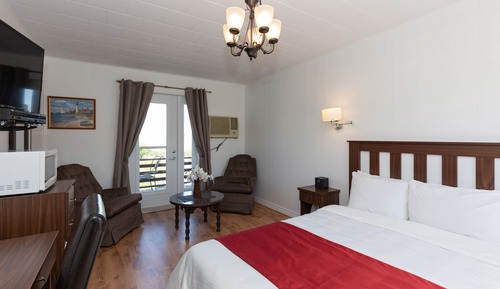 Room, 1 Queen Bed, Balcony