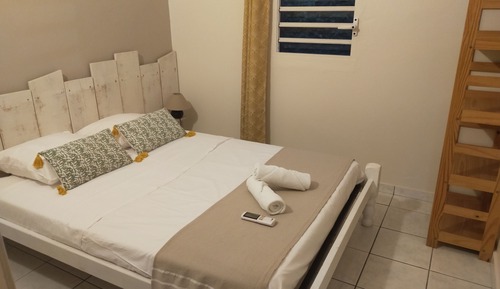 Classic Bungalow, 2 Bedrooms
