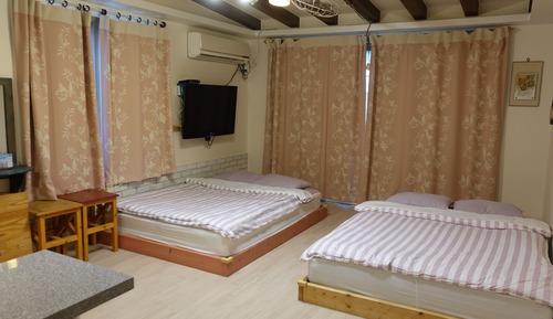 Family Single Room, 2 Double Beds
