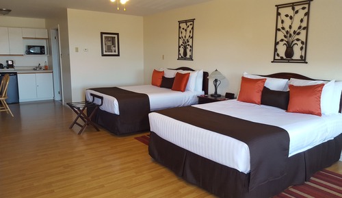 Harmony Suites #10- 2 Queen Beds (Second Floor)