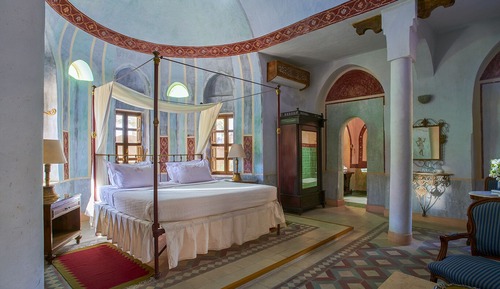 Signature Suite