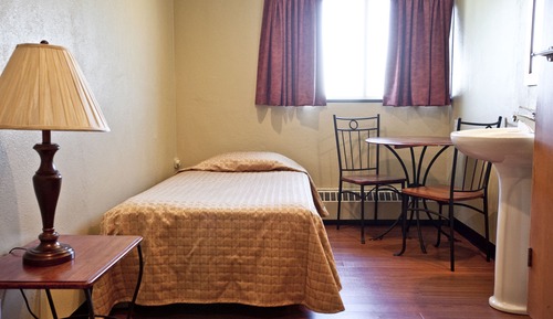 Standard Room, 1 Twin Bed, Shared Bathroom