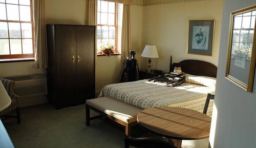 Deluxe Room, 1 Queen Bed (With Whirlpool)