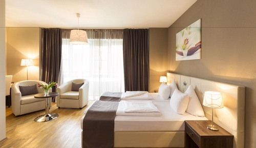 Standard Double Room, 2 Twin Beds, Private Bathroom