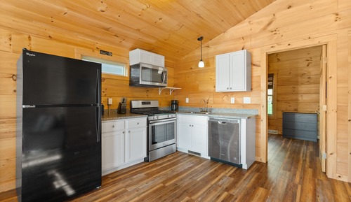 Premium Cabin, 2 Bedrooms, Kitchen, Lake View