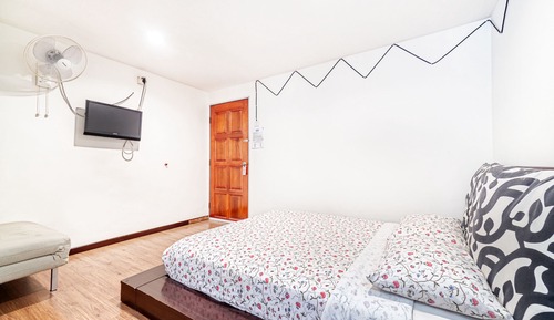 Standard Double Room, 1 Queen Bed
