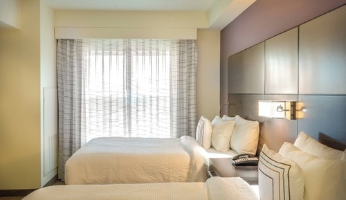 Studio, 2 Queen Beds