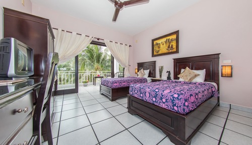 Superior Twin Room, Garden View