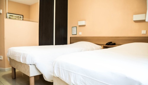 Classic Twin Room