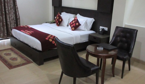 Grandeur Premier with Bathtub and Balcony