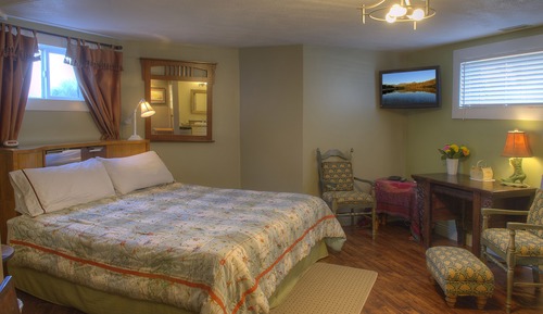 Deluxe Room, 1 Queen Bed