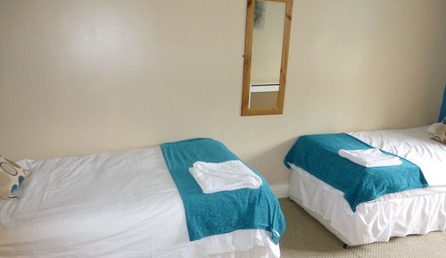 Family Room (Sleeps 4)