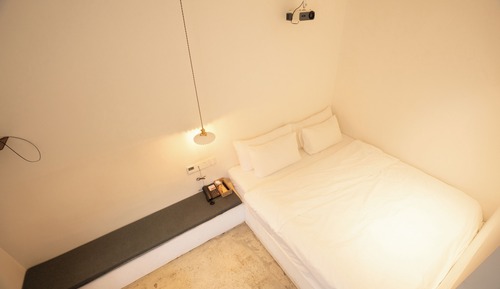 Basic Double Room, 1 King Bed, City View