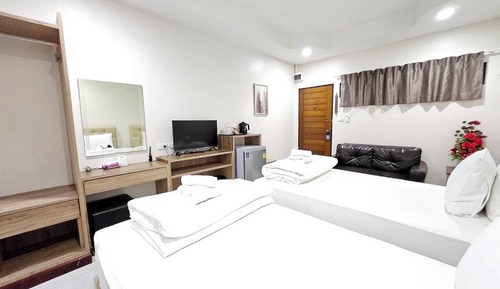 Standard Twin Room