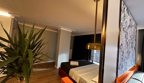 Exclusive Double Room, City View