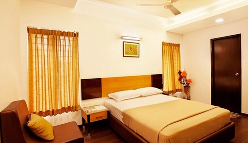 Superior Double Room, City View
