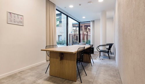 Deluxe Apartment, City View