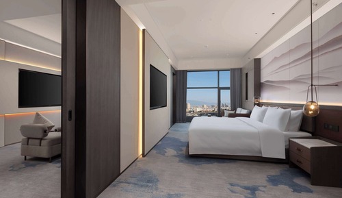 Executive Suite, 1 King Bed with Sofa bed, Non Smoking