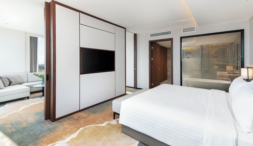 Executive Suite, River View