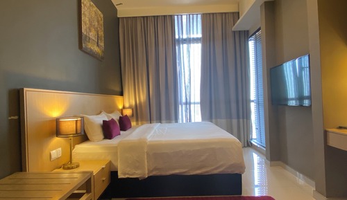 Honeymoon Room, 1 King Bed