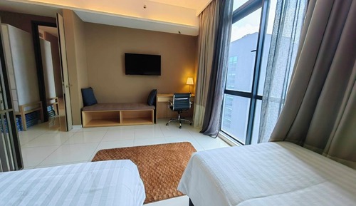 Duplex, Multiple Beds