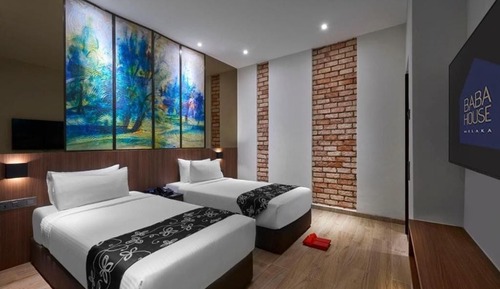 Deluxe Double or Twin Room