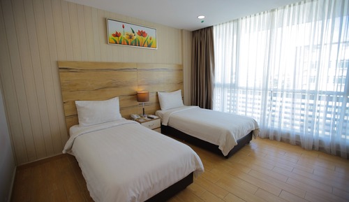 DELUXE TWIN ROOM