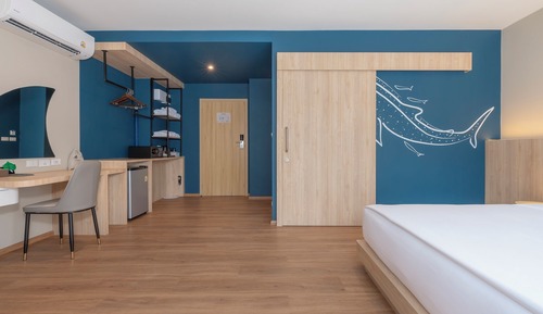 Design Double Room, City View