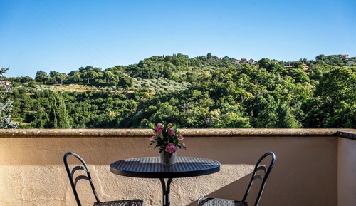 Double or Twin Room, Hill View