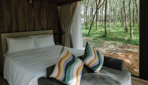Superior Cabin, 1 Queen Bed