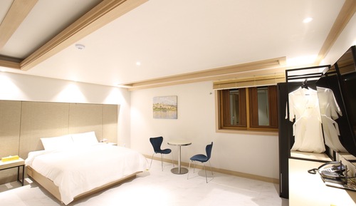 Superior Double Room, City View